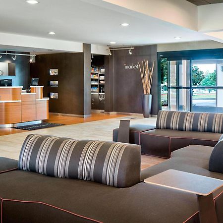 Courtyard By Marriott Dallas Arlington Entertainment District מראה חיצוני תמונה